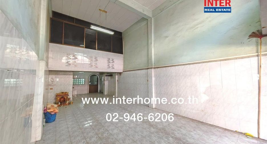 Gewerbefläche zum Kauf mit 3 Zimmer in Phutthamonthon, Nakhon Pathom