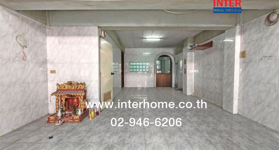 Gewerbefläche zum Kauf mit 3 Zimmer in Phutthamonthon, Nakhon Pathom