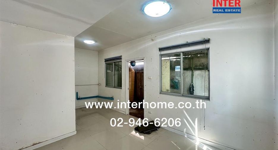 For sale 3 bedrooms townhouse in Lam Luk Ka, Pathum Thani