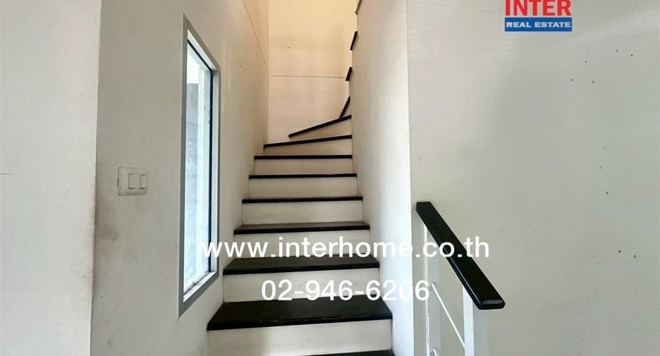 For sale 3 bedrooms townhouse in Lam Luk Ka, Pathum Thani