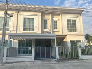4 Bedroom Townhouse In Si Racha, Chonburi