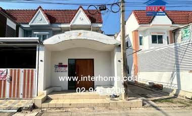 Casa adosada en venta de 3 habitaciones en Lam Luk Ka, Pathum Thani