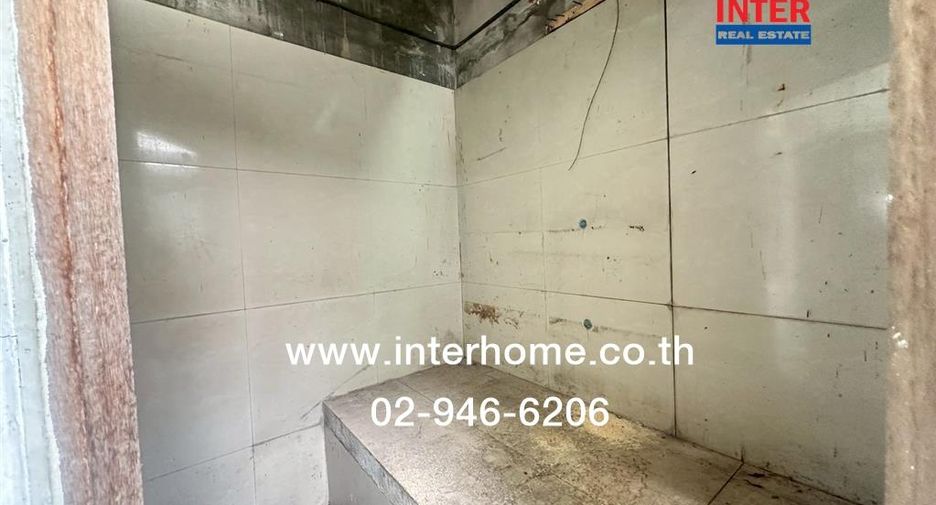For sale 3 bedrooms townhouse in Lam Luk Ka, Pathum Thani