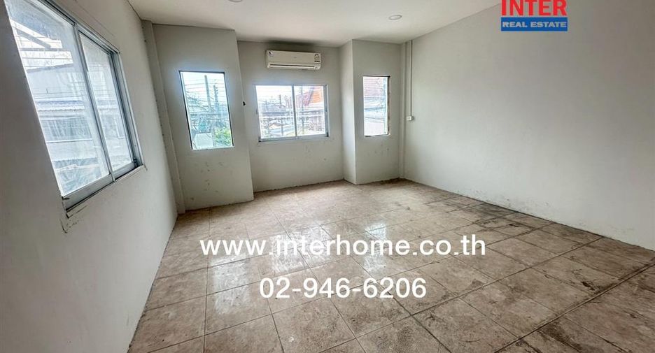 For sale 3 bedrooms townhouse in Lam Luk Ka, Pathum Thani