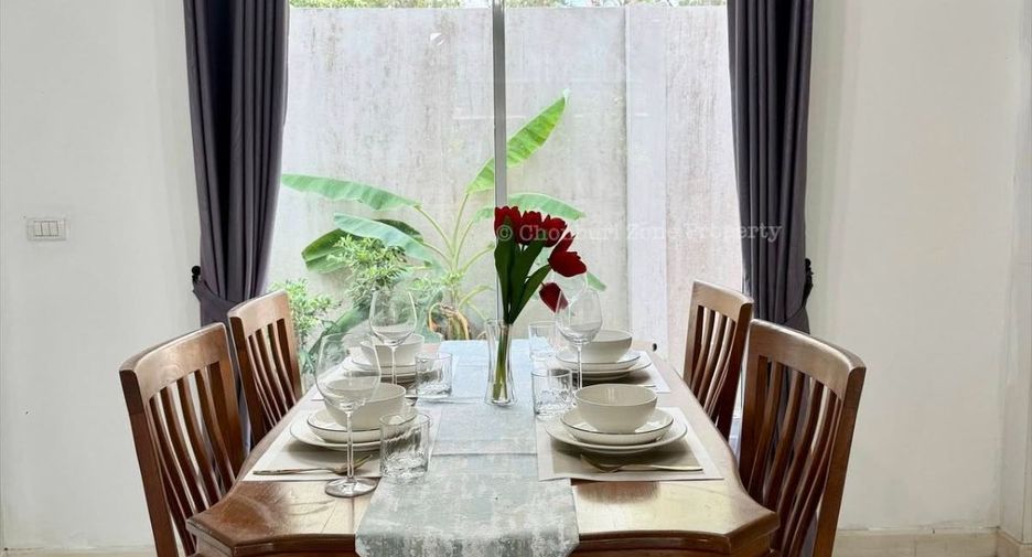 For rent 3 bedrooms house in Si Racha, Chonburi