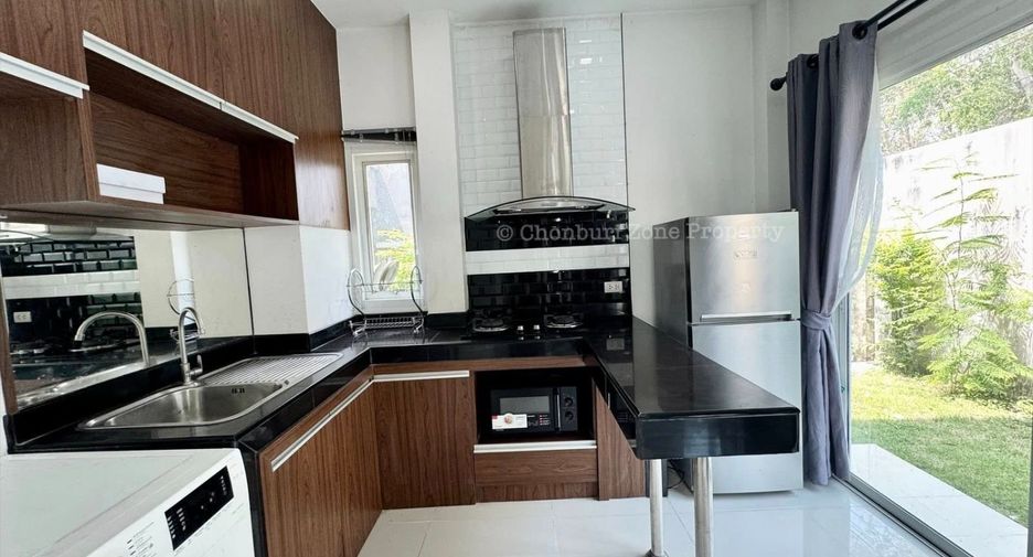For rent 3 bedrooms house in Si Racha, Chonburi