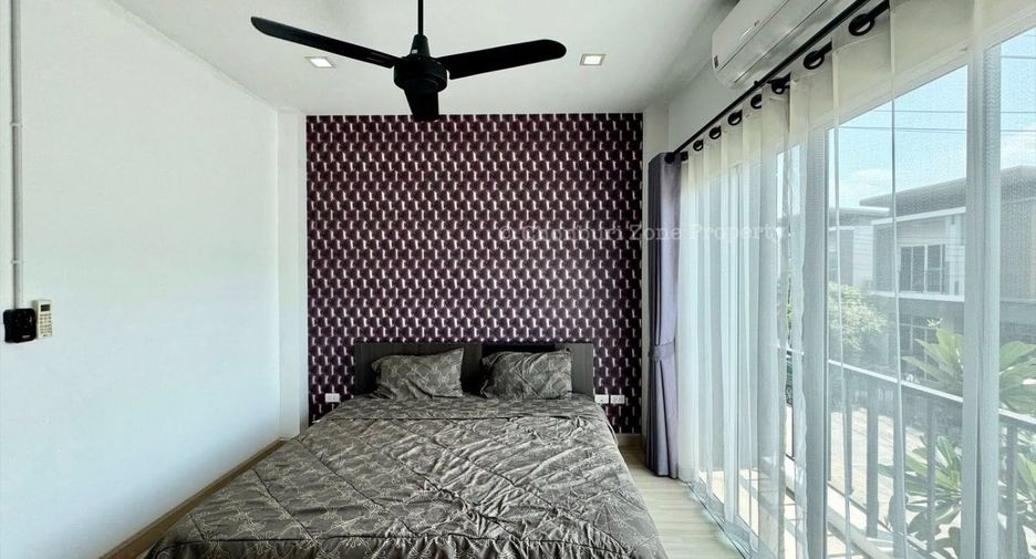For rent 3 bedrooms house in Si Racha, Chonburi