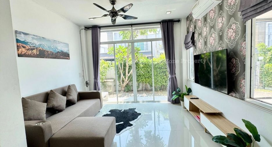 For rent 3 bedrooms house in Si Racha, Chonburi
