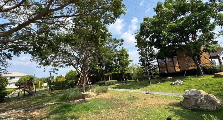 For sale 3 bedrooms house in Si Racha, Chonburi