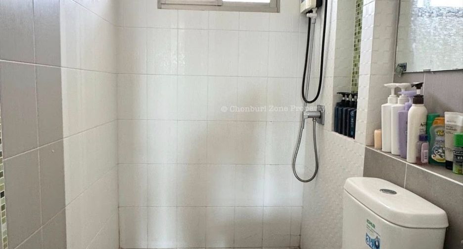 For sale 3 bedrooms house in Si Racha, Chonburi