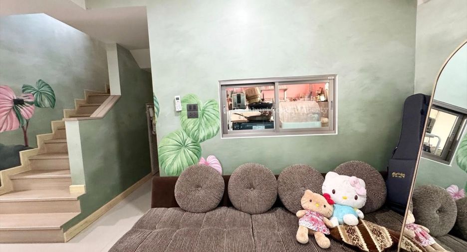 For sale 3 bedrooms house in Si Racha, Chonburi
