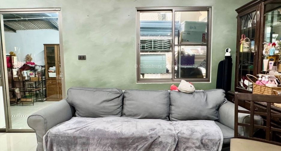 For sale 3 bedrooms house in Si Racha, Chonburi