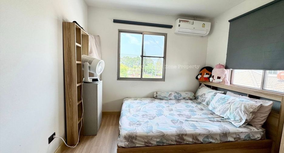 For sale 3 bedrooms house in Si Racha, Chonburi