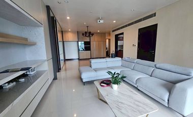 For rent 2 bedrooms condo in Pathum Wan, Bangkok