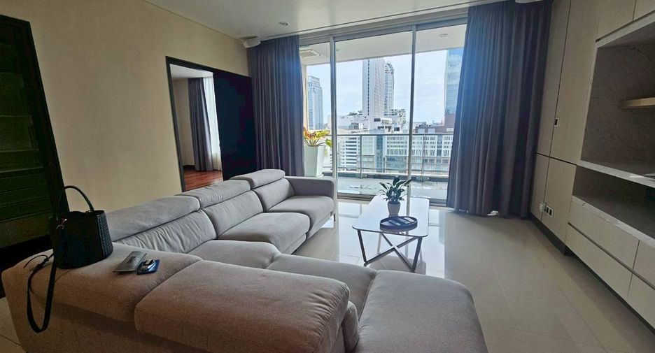 Condo en alquiler de 2 habitaciones en Pathum Wan, Bangkok