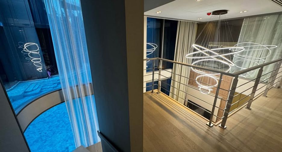 Condo en alquiler de 3 habitaciones en Watthana, Bangkok
