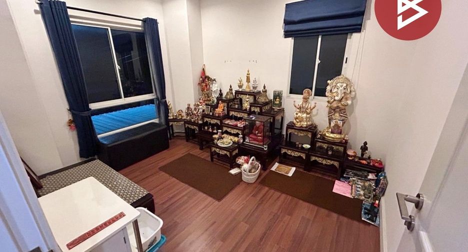 Продажа 4 спальни таунхаус в Mueang Samut Sakhon, Самутсакхон