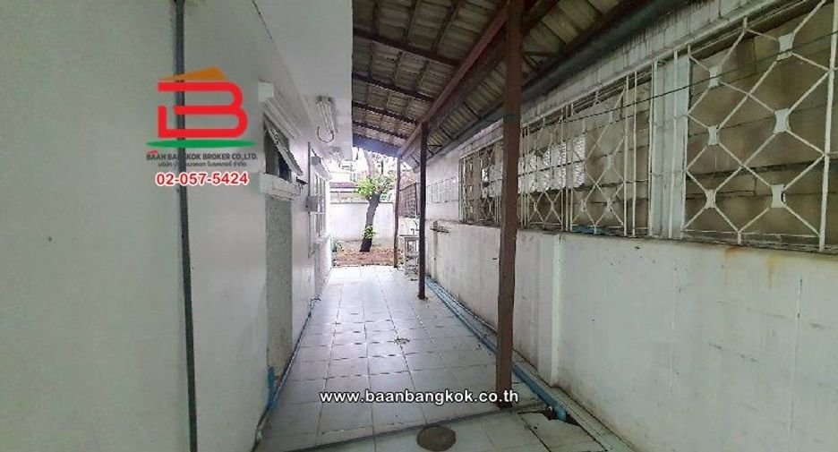 Reihenhaus zur Miete mit 4 Zimmer in Khan Na Yao, Bangkok