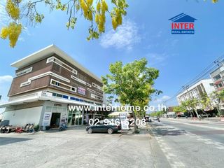 出售 4 卧室 商业空间 在 Saphan Sung, 曼谷