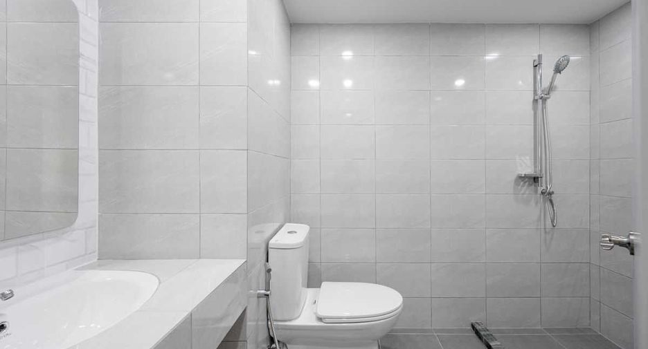 For sale 2 bedrooms condo in Khlong Toei, Bangkok
