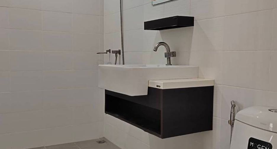 For sale 3 bedrooms townhouse in Prawet, Bangkok