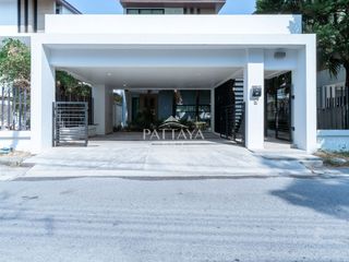 À vendre 3 chambres villa à Na Jomtien, Pattaya