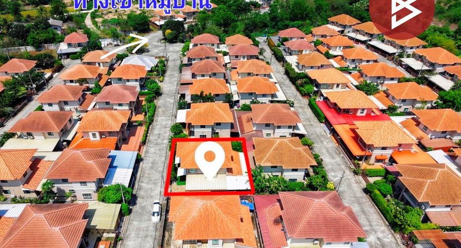 For sale 4 bedrooms house in Mueang Uthai Thani, Uthai Thani