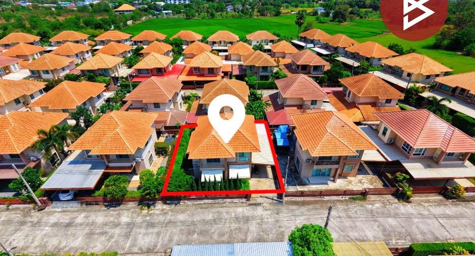 For sale 4 bedrooms house in Mueang Uthai Thani, Uthai Thani