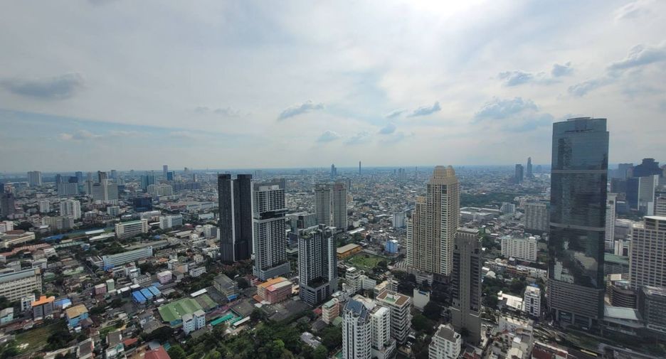 À louer 4 chambres condo à Sathon, Bangkok