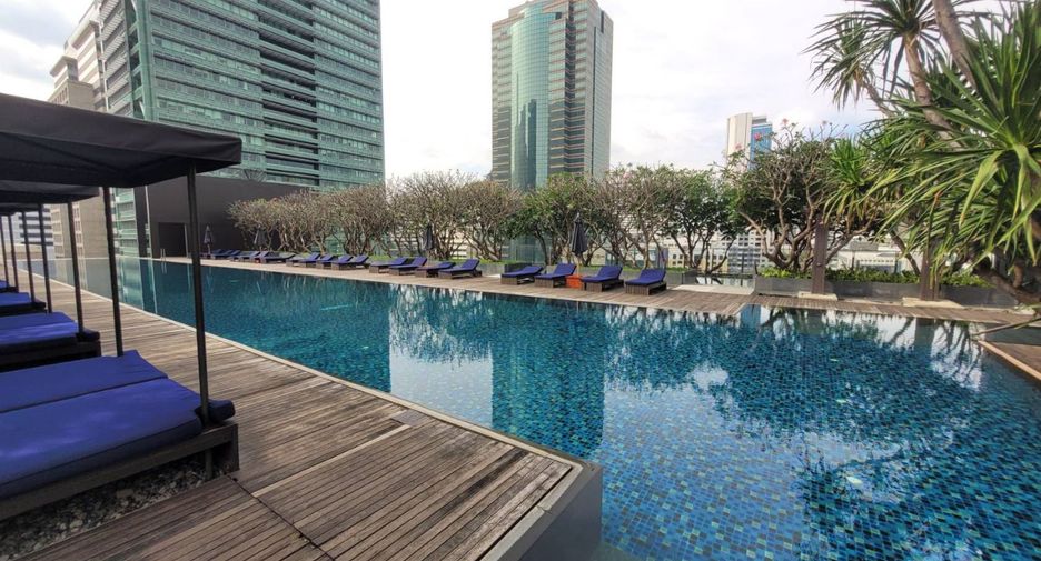 À louer 4 chambres condo à Sathon, Bangkok