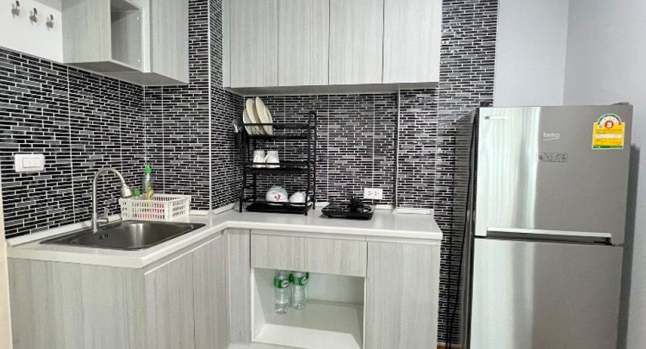 For sale 1 bed condo in Mueang Samut Prakan, Samut Prakan