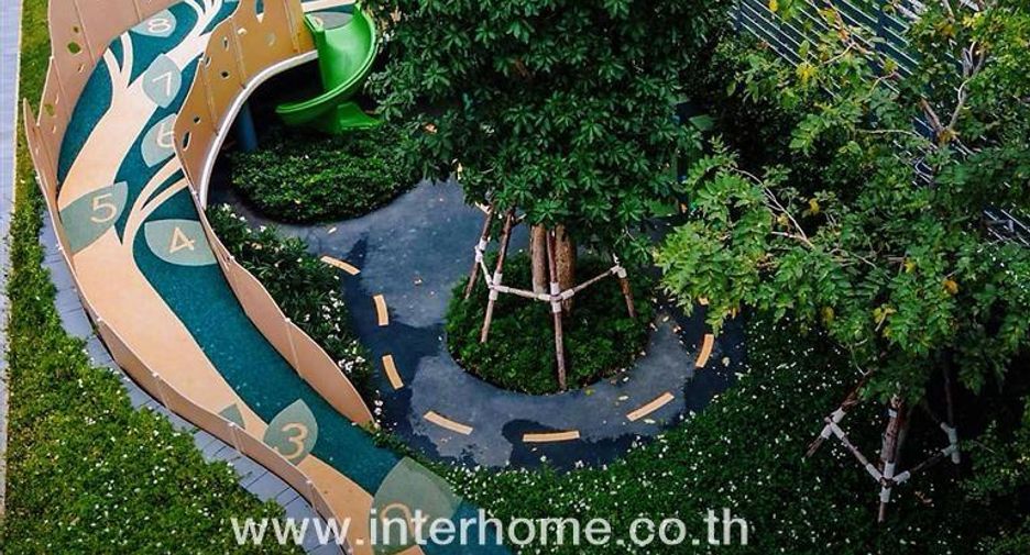 For sale 4 bedrooms house in Saphan Sung, Bangkok