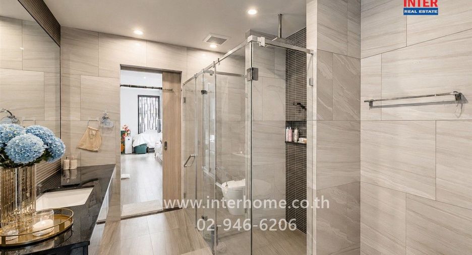 For sale 4 ベッドルーム house in Saphan Sung, Bangkok