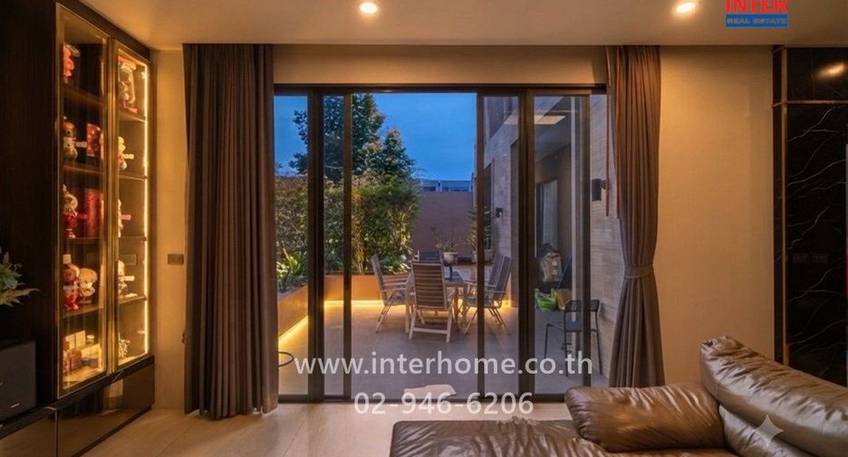 For sale 4 ベッドルーム house in Saphan Sung, Bangkok