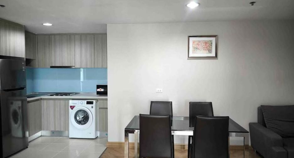 Wohnung zur Miete mit 2 Zimmer in Huai Khwang, Bangkok