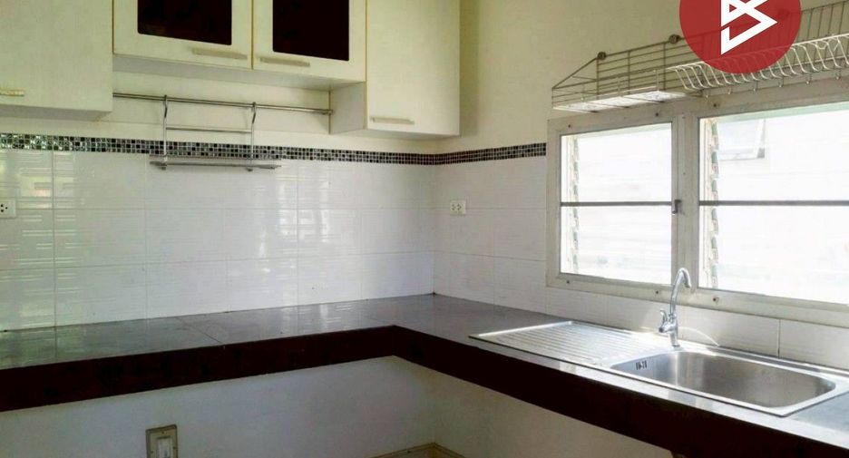 For sale 3 bedrooms house in Mueang Chiang Rai, Chiang Rai