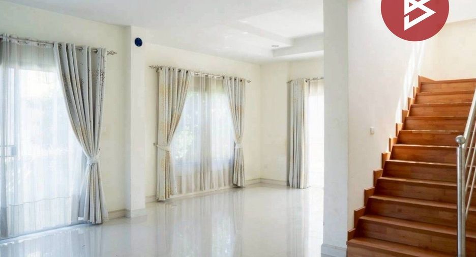 For sale 3 bedrooms house in Mueang Chiang Rai, Chiang Rai
