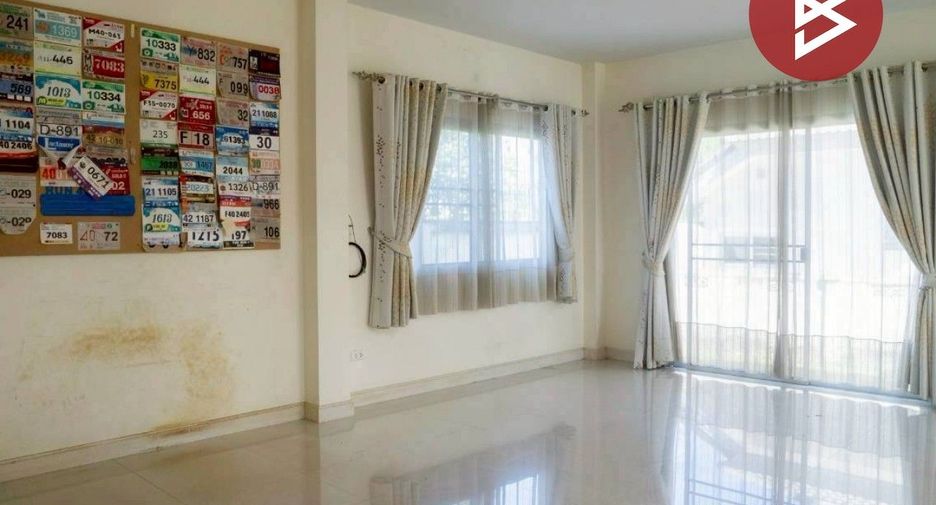 For sale 3 bedrooms house in Mueang Chiang Rai, Chiang Rai