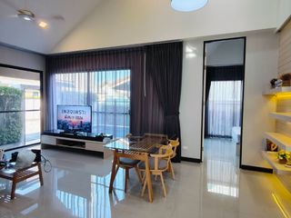 Casa en alquiler de 2 habitaciones en Bang Lamung, Chonburi