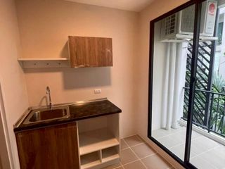 For sale 1 bed condo in Mueang Samut Prakan, Samut Prakan
