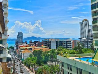 5 Bedroom Townhouse In Bang Lamung, Chonburi