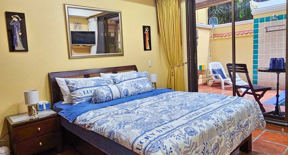 For rent and for sale 5 bedrooms townhouse in Bang Lamung, Chonburi
