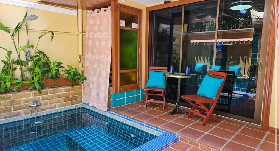 For rent and for sale 5 bedrooms townhouse in Bang Lamung, Chonburi