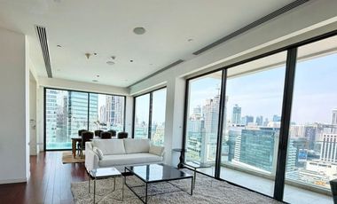 For rent 3 bedrooms condo in Watthana, Bangkok