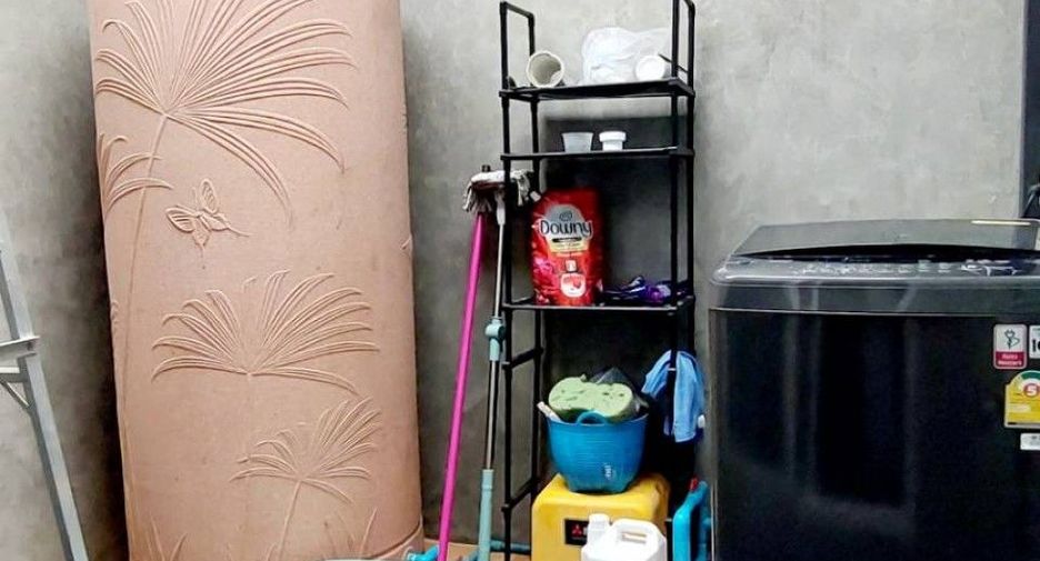 For sale 3 bedrooms townhouse in Mueang Samut Prakan, Samut Prakan