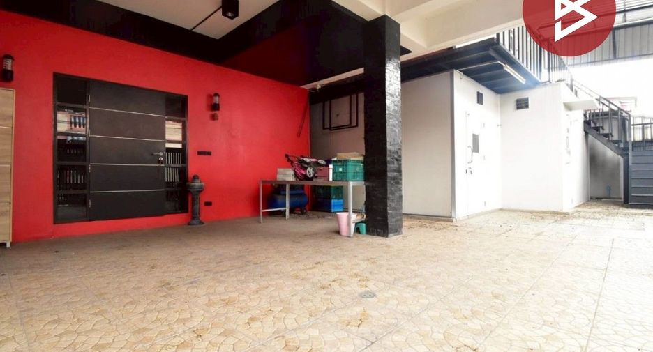 À vendre entrepôt à Min Buri, Bangkok