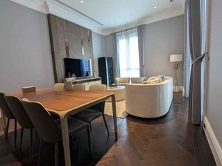 À louer 3 chambres condo à Pathum Wan, Bangkok