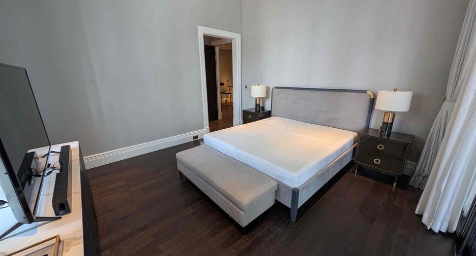 Wohnung zur Miete mit 3 Zimmer in Pathum Wan, Bangkok