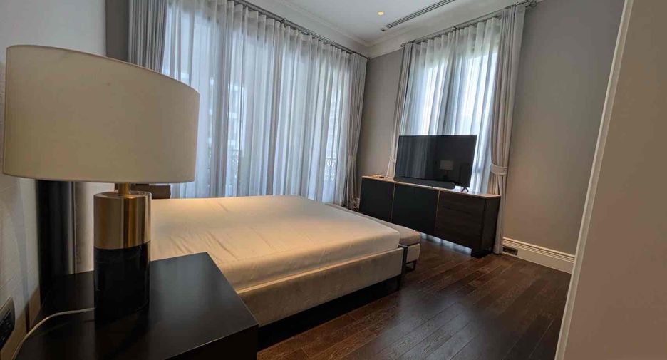 Wohnung zur Miete mit 3 Zimmer in Pathum Wan, Bangkok