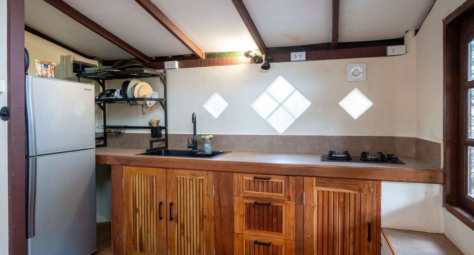 For sale 4 bedrooms house in Pai, Mae Hong Son